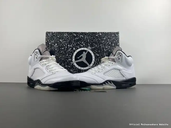 Official Maikesneakers AIR RETRO DD0587-110 BLACK' 'WHITE JORDAN 5 0607